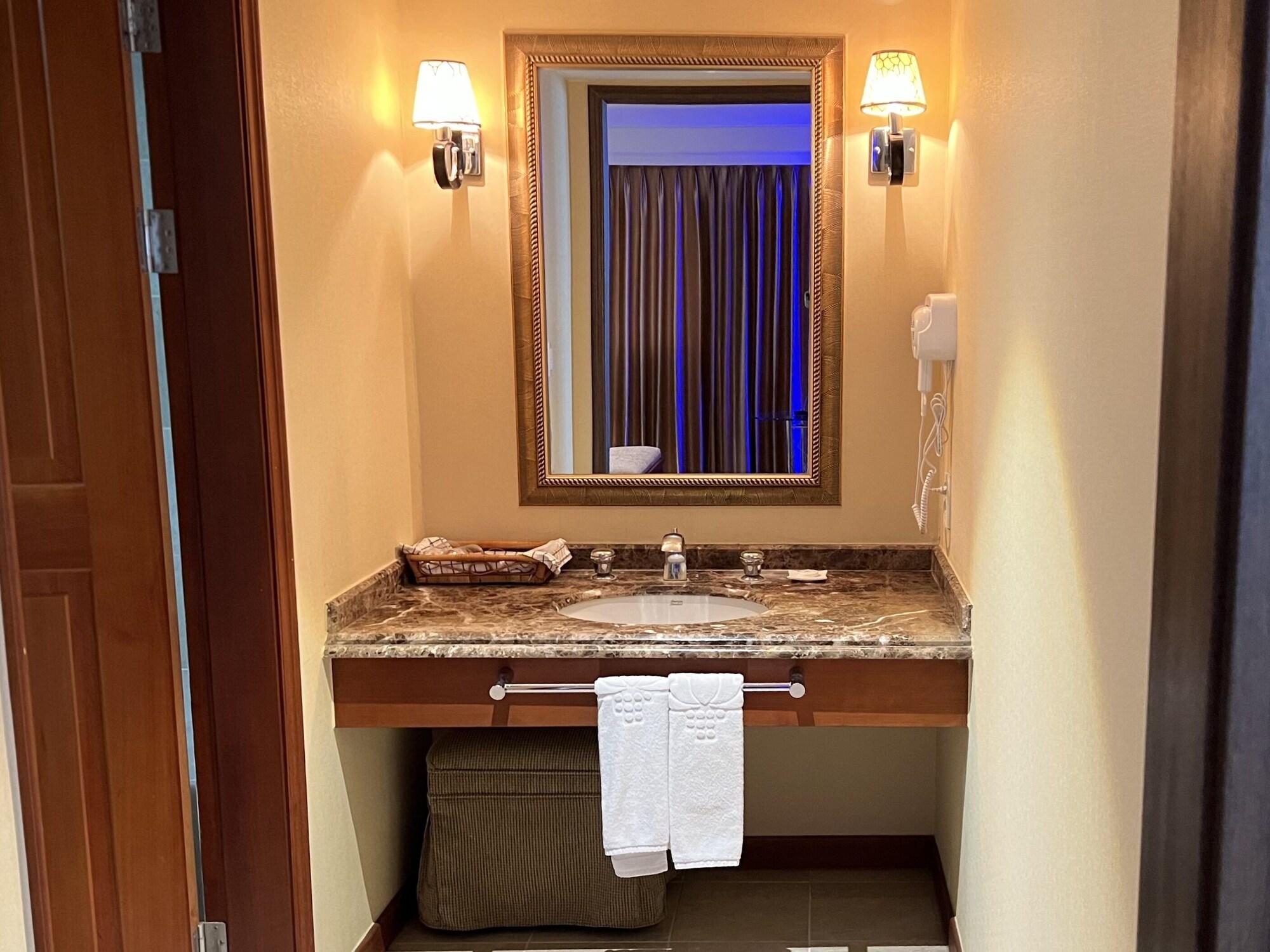 Hotel International Changwon Exterior photo