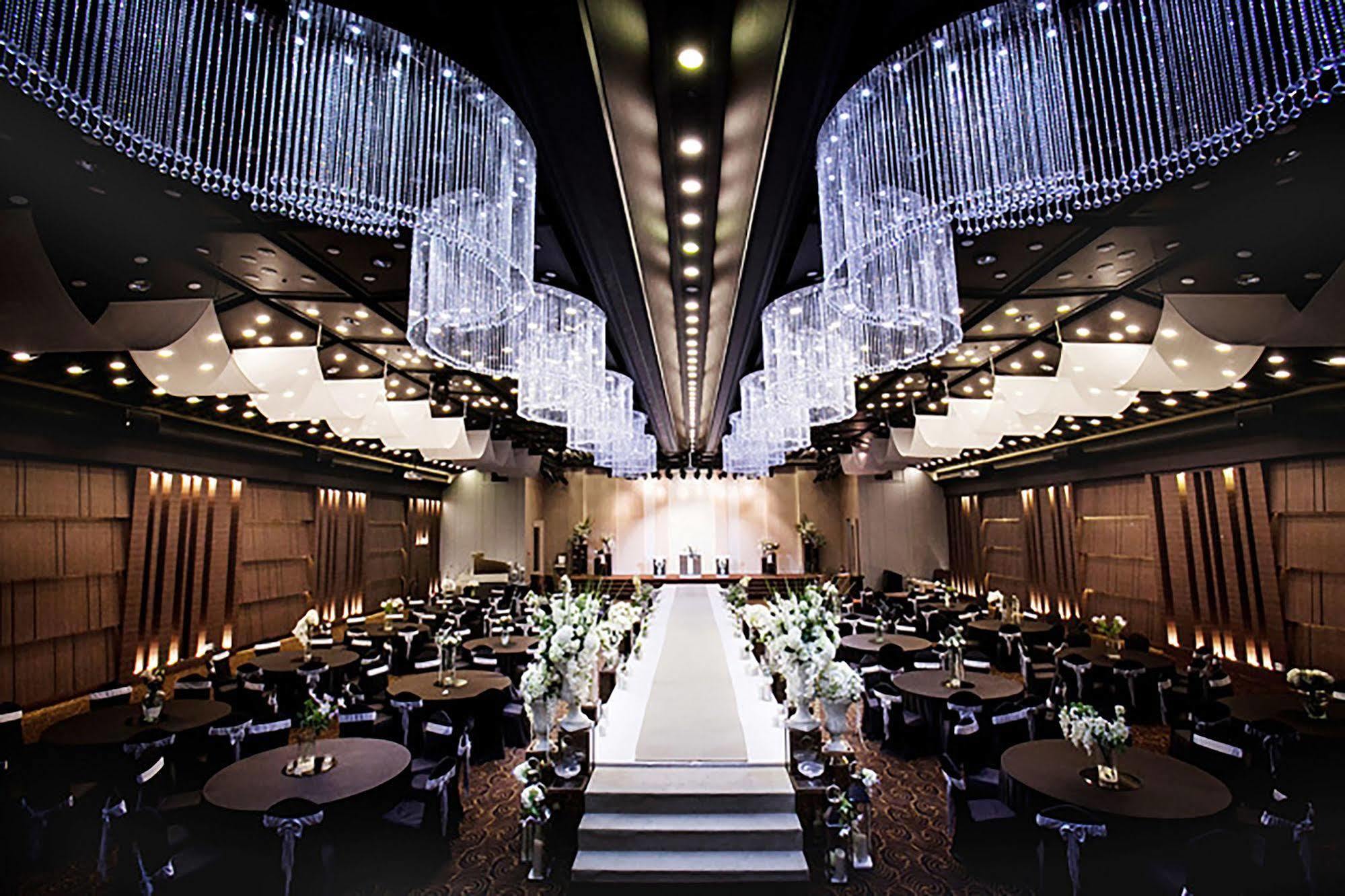 Hotel International Changwon Exterior photo